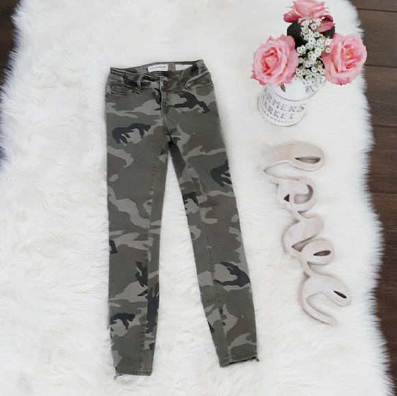 Bullhead Denim - 💥HP💥 BULLHEAD DENIM CO. CAMOUFLAGE Jeans